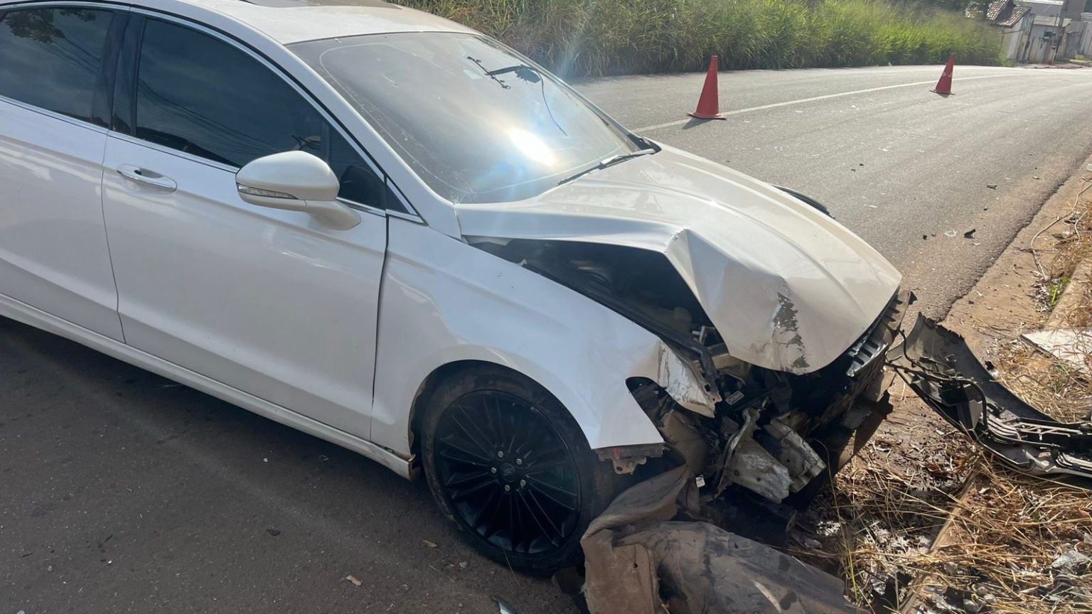 Colisão entre dois veículos é registrada em Parauapebas