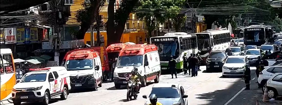 Na Grande Belém, acidente com três ônibus deixa passageiros feridos