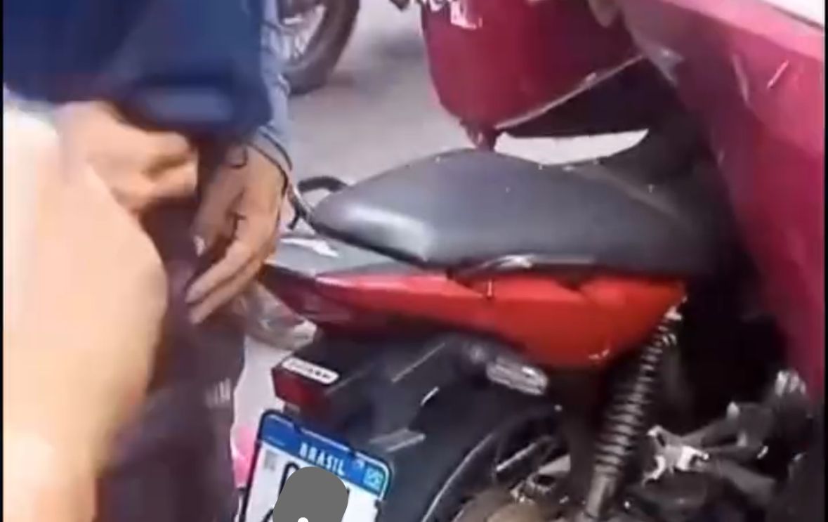 Motociclista fica preso entre moto e ônibus na Grande Belém