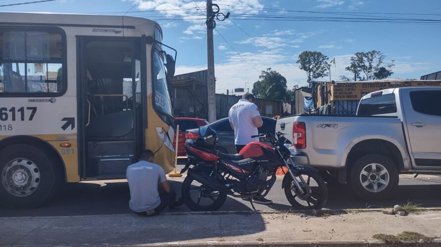 Triplo acidente deixa trânsito congestionado em Belém