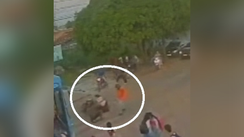 Homem é baleado ao buscar os filhos na saída da escola