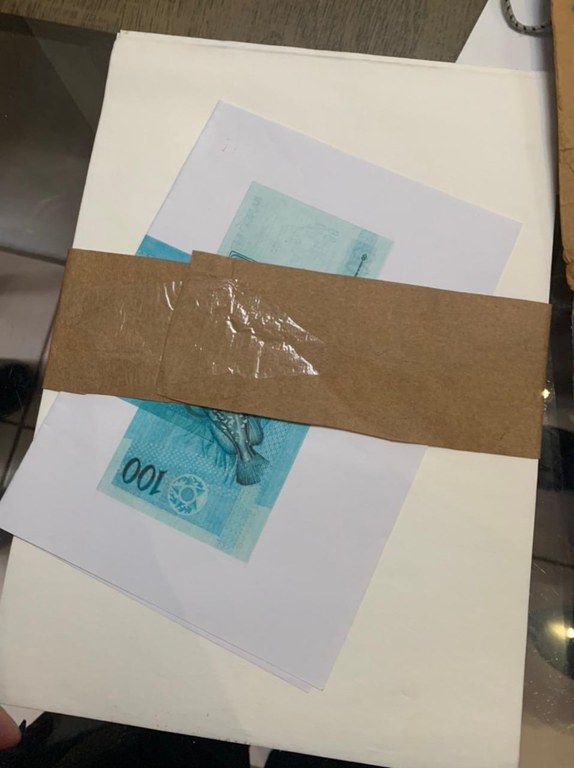 PF prende homens que vendiam notas falsas pelo WhatsApp