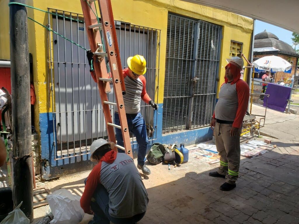 Prefeitura realiza obra emergencial de energia elétrica no Ver-o-Peso