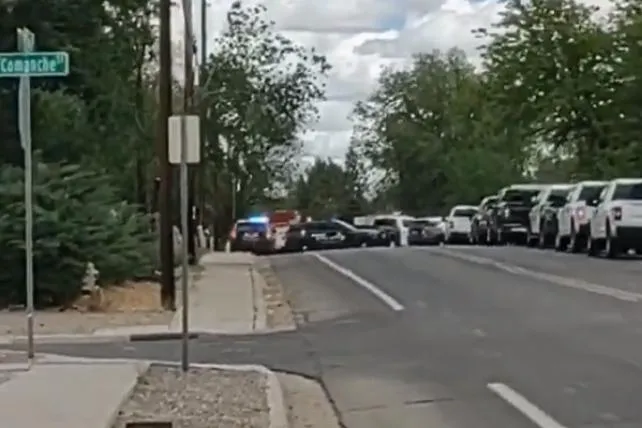 EUA: Em ataque a vizinhança, atirador mata 3 pessoas e fere outras 6