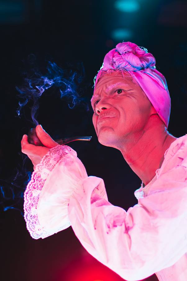 Movimenta Pebas exibe peças teatrais produzidas por artistas de Parauapebas