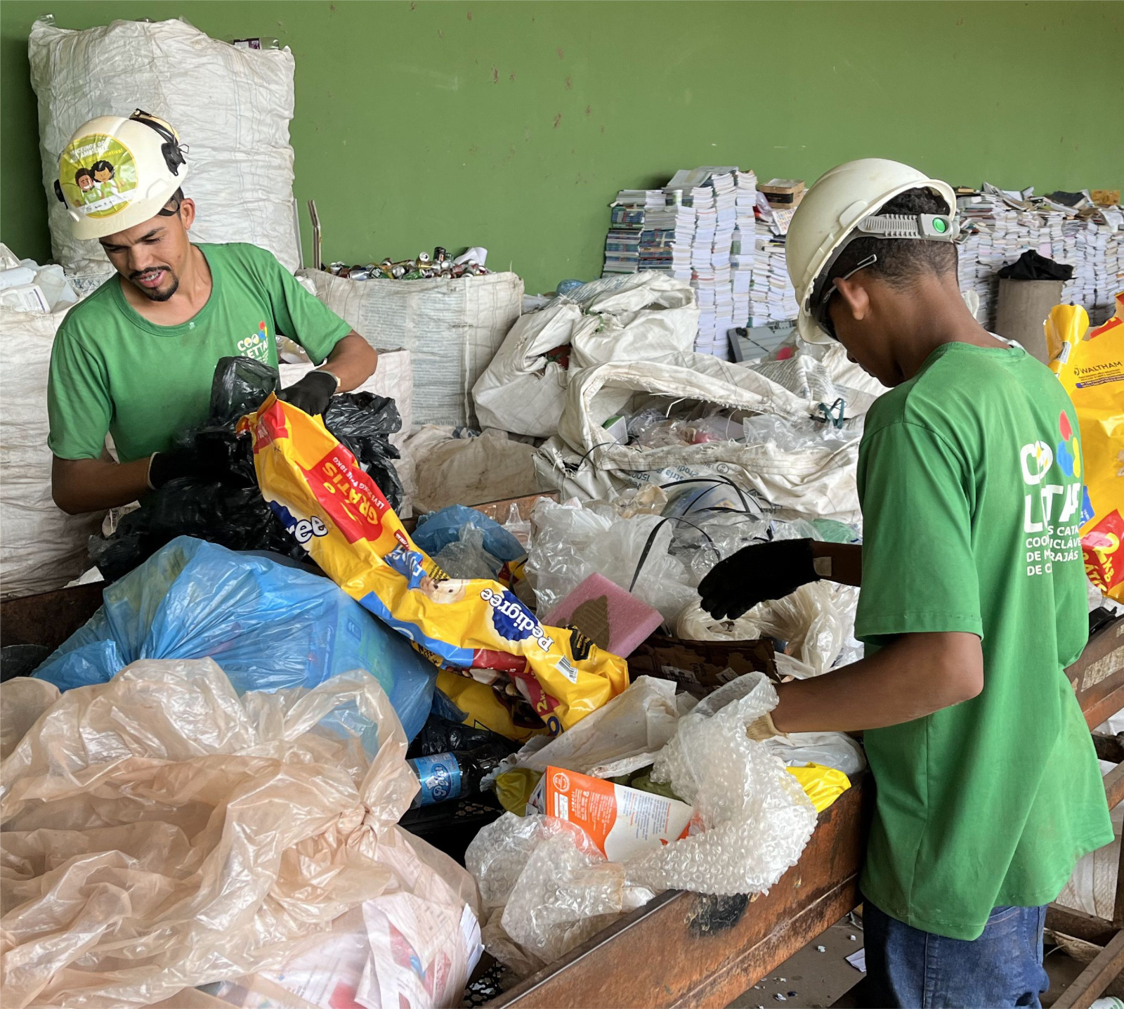 Vale firma parceria com cooperativa de catadores de material reciclável em Canaã dos Carajás