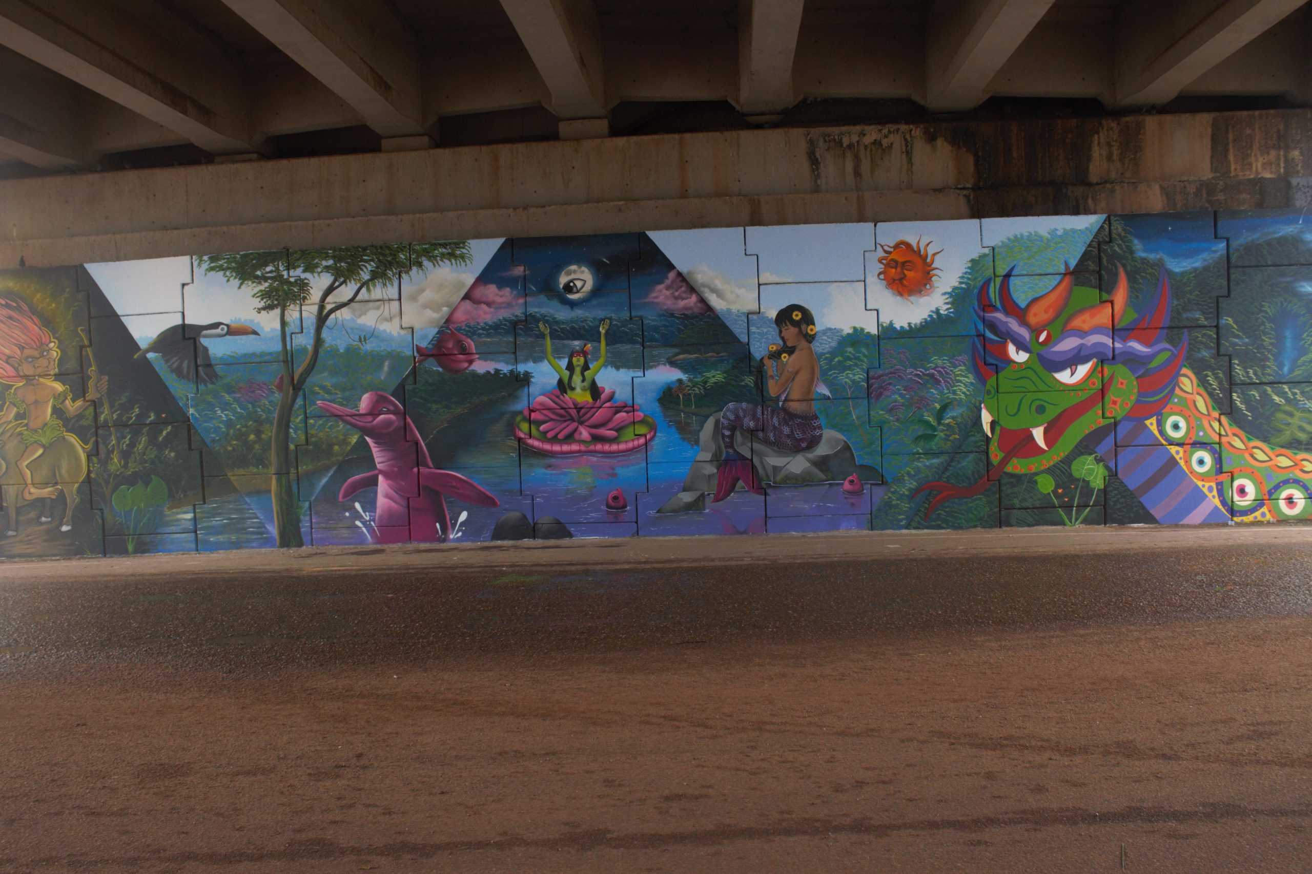 Obra de artistas locais embeleza viaduto em Marabá