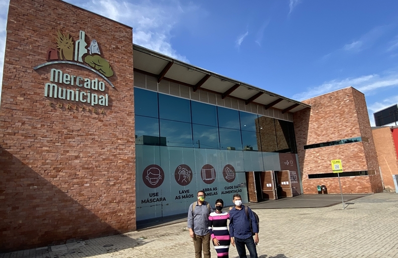 Equipe de Parauapebas faz visita técnica ao mercado municipal de Curitiba