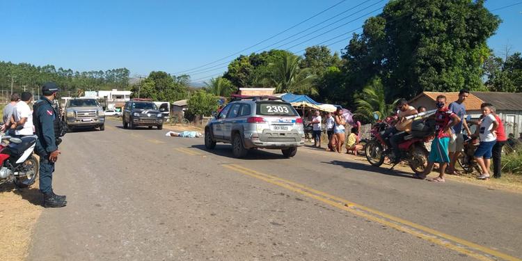 Idoso de 83 anos morre atropelado por motocicleta ao tentar atravessar rua