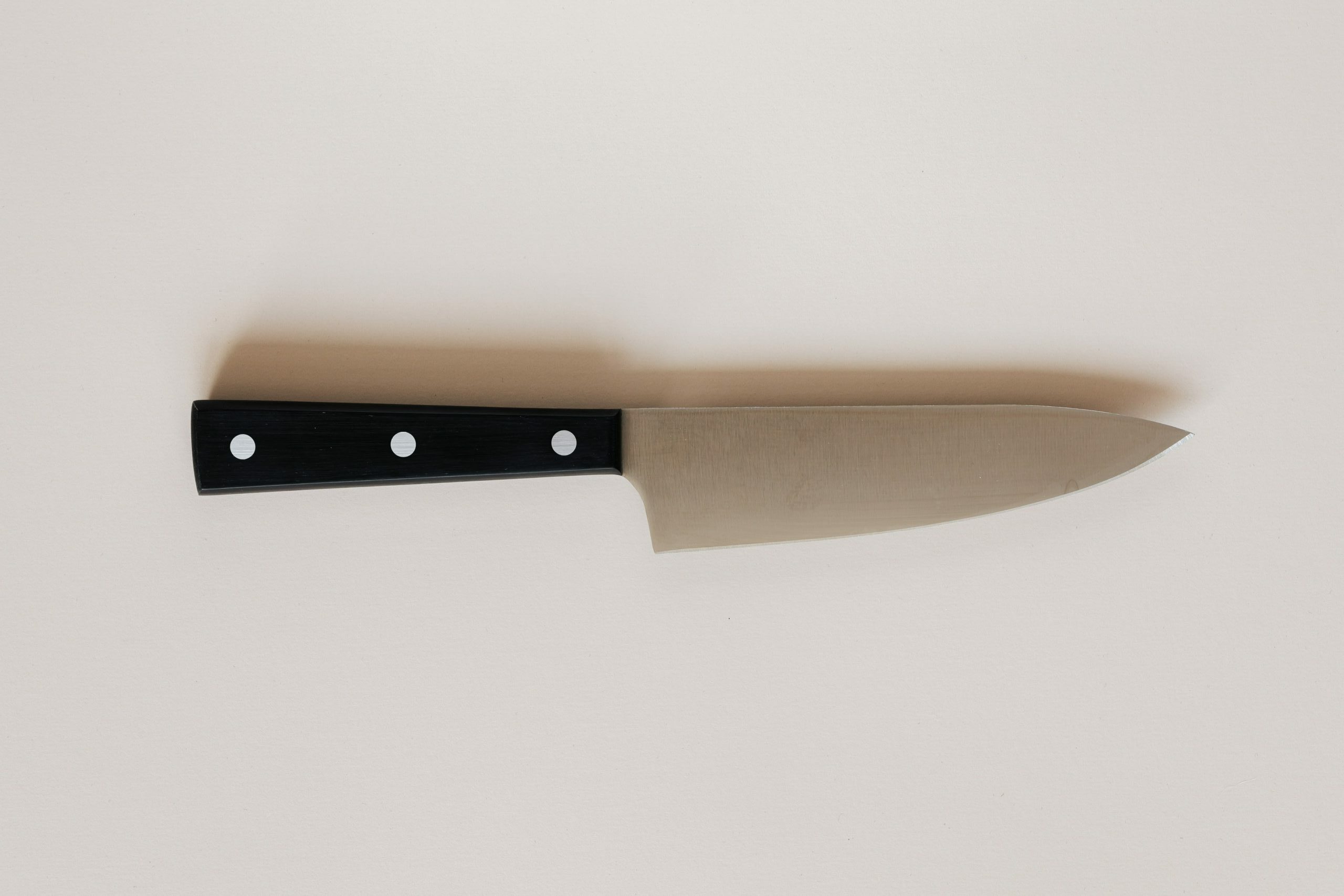 Parauapebas: Homem é atacado com facadas em farmácia no Bairro da Paz