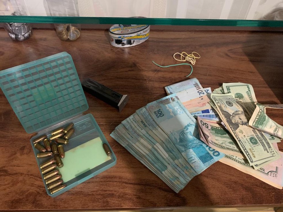 Operação da PF contra facção criminosa prende 5 pessoas em investigação que apurou movimentação de R$ 700 milhões