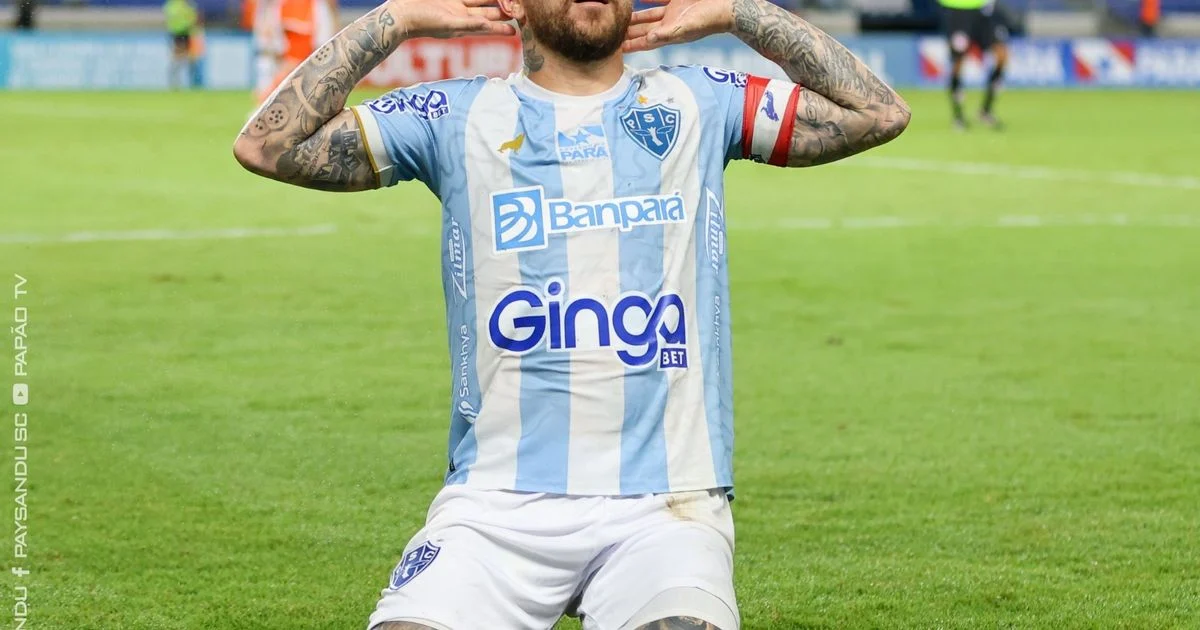 Paysandu vive crise e escancara dependência de Rossi