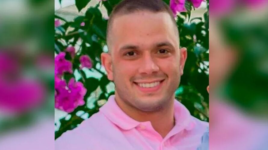 Imagens fortes! Sargento é executado em cafeteria