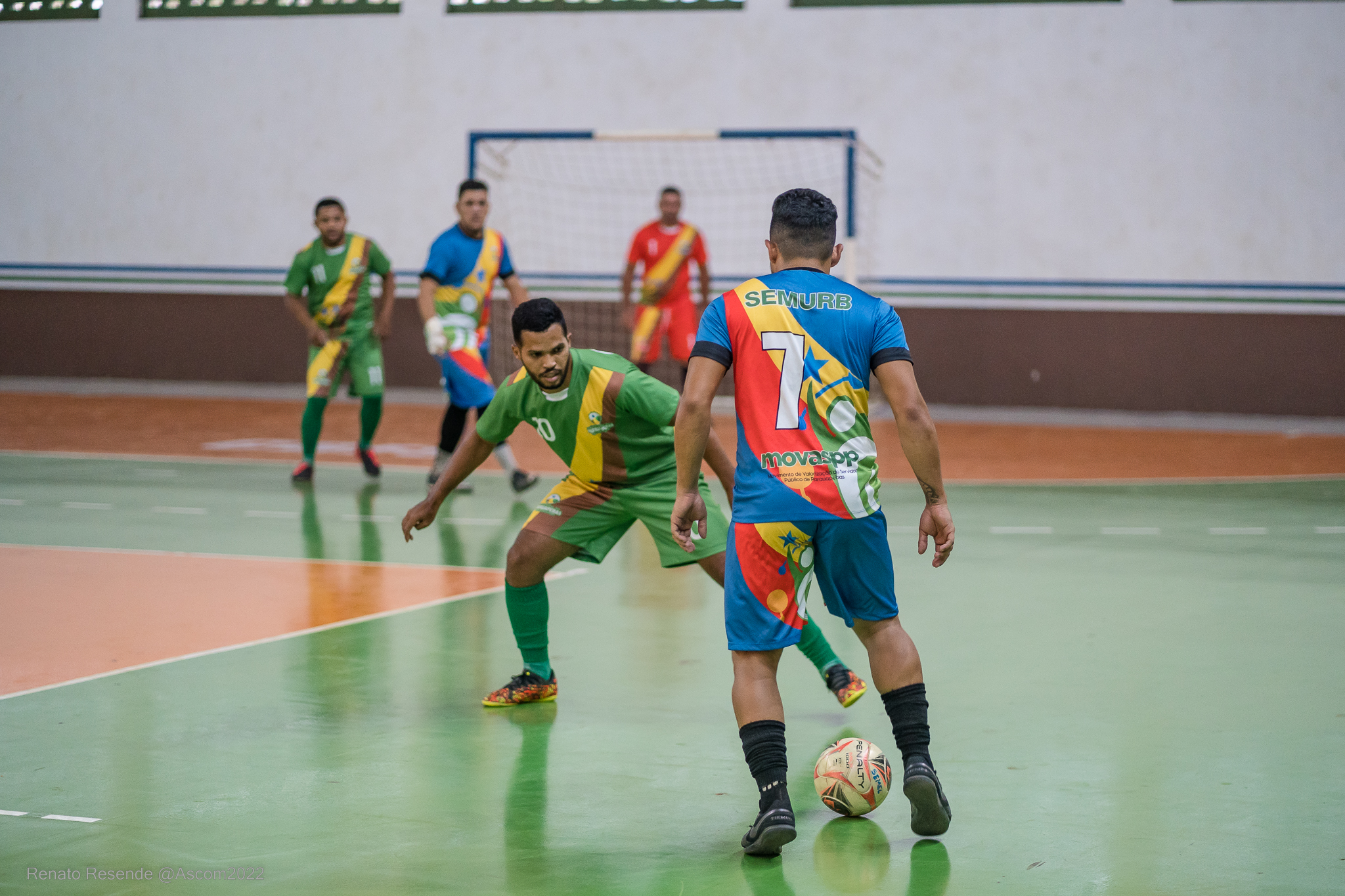 Movaspp: disputas de futsal masculino animam atletas servidores