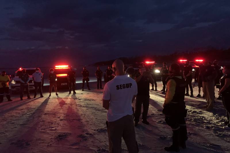 Forças de segurança do estado atuam De forma integrada no fechamento da praia do Atalaia em Salinas