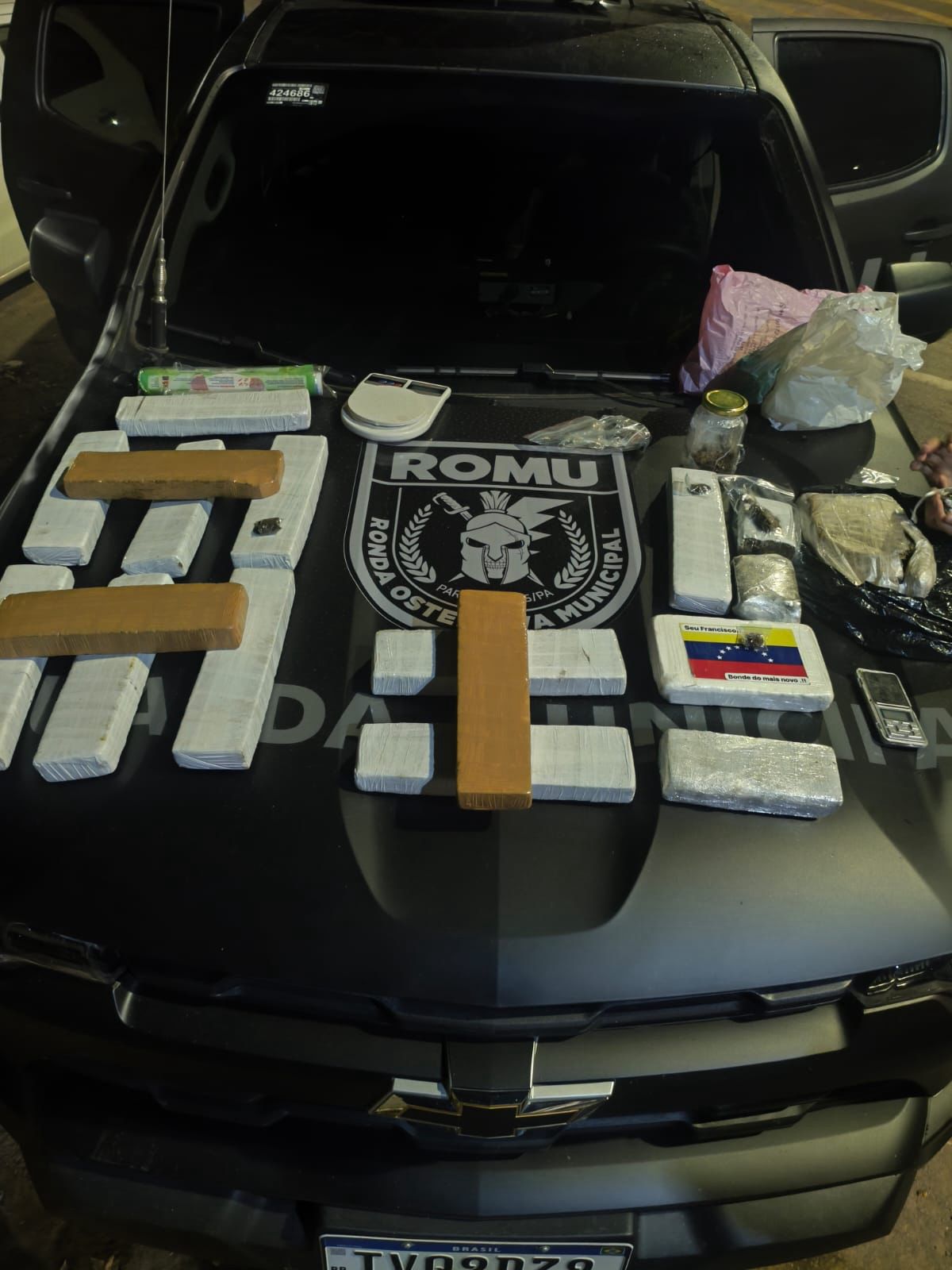 Mais de 14 quilos de drogas são apreendidos pela Guarda Municipal após perseguição