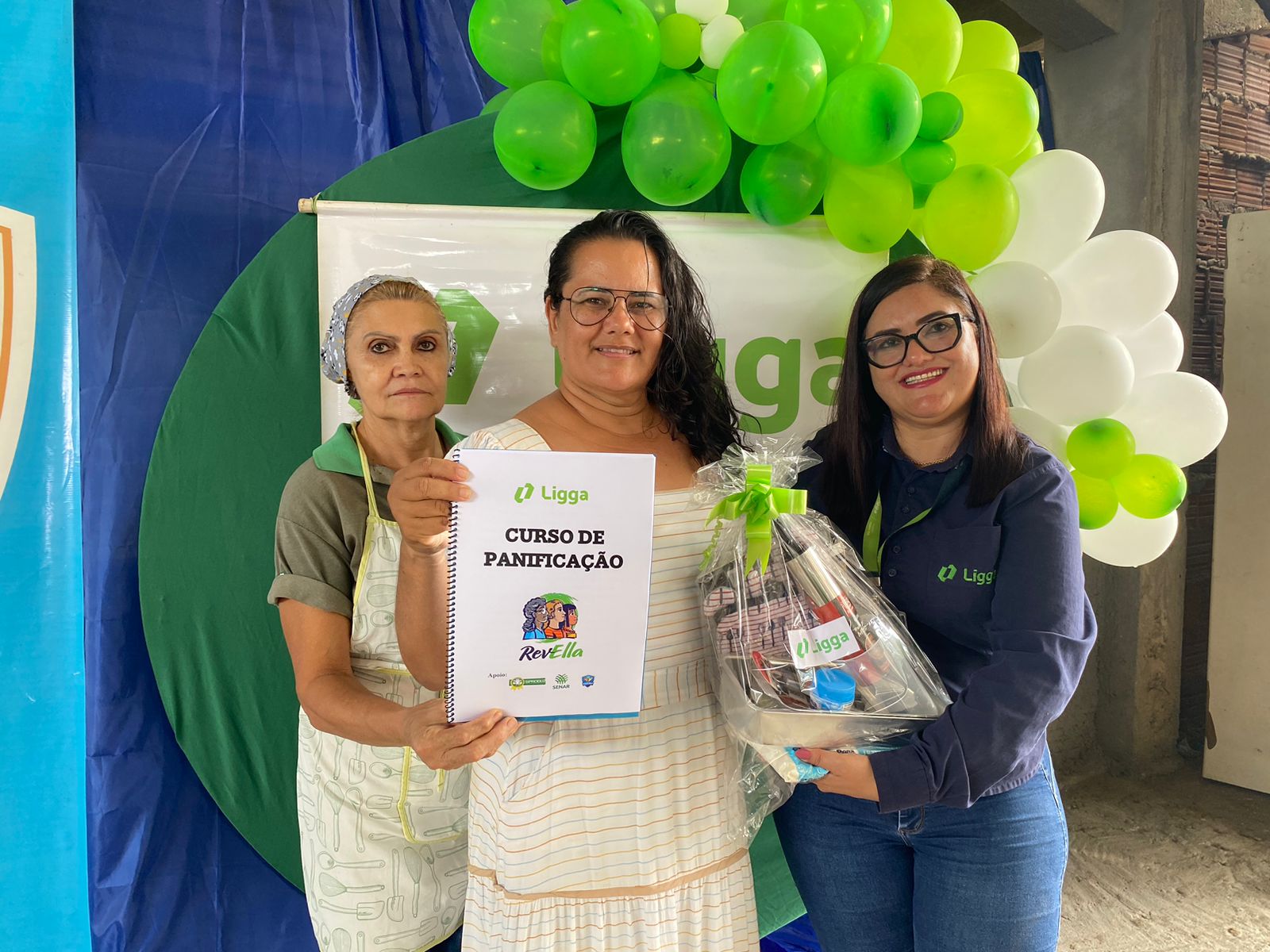 Programa RevELLA da mineradora Ligga forma nova turma de panificação em Palmares II