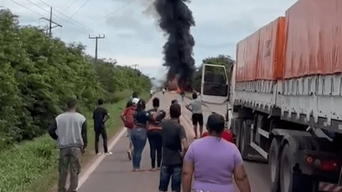 Explosão de caminhão-tanque interdita PA-475 em Moju e mobiliza equipes de emergência