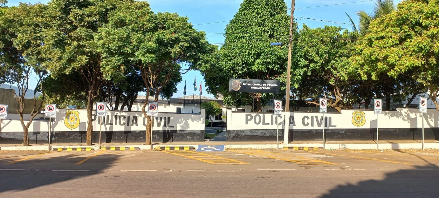 Suspeita de injúria racial agride PMs em abordagem de moto roubada