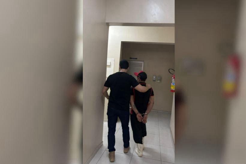 Polícia prende homem suspeito de estuprar enteada adolescente