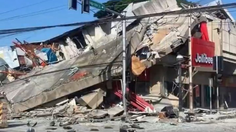 Sobe para 35 o número de mortos após terremoto de magnitude 7,8 nas Filipinas