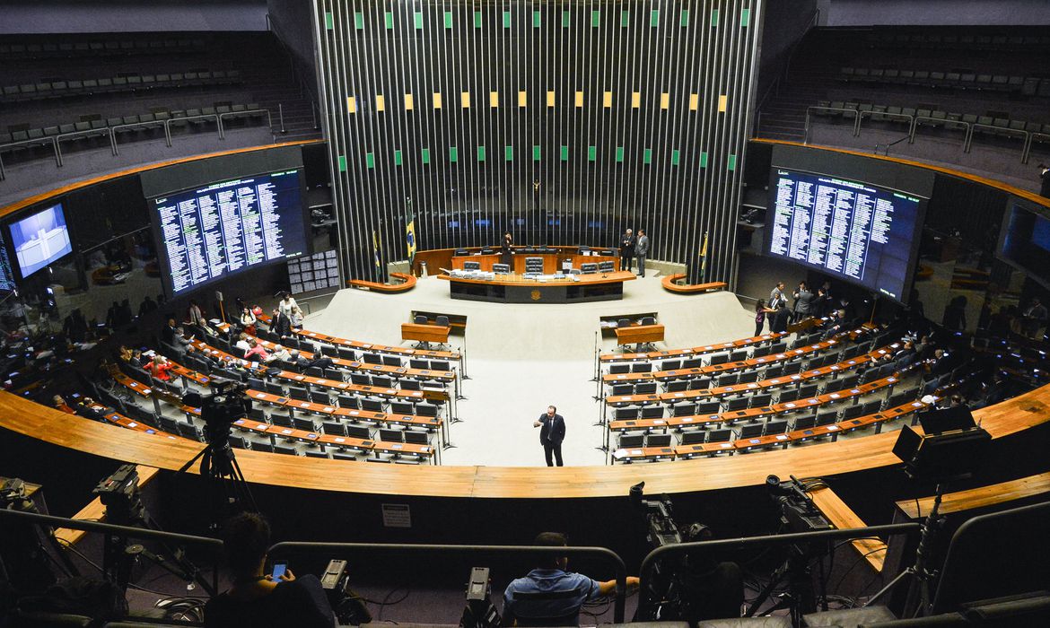 Confira a lista de Deputados Federais eleitos no Pará