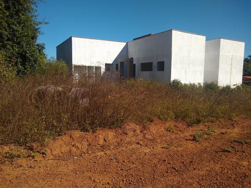 População cobra da Prefeitura obra de UBS que foi abandonada