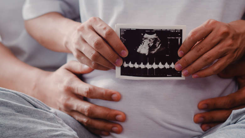Médico gera 21 filhos enganando pacientes em tratamento de fertilidade