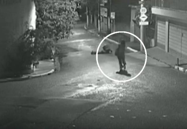Mulher reage a tentativa de assalto e mata dois