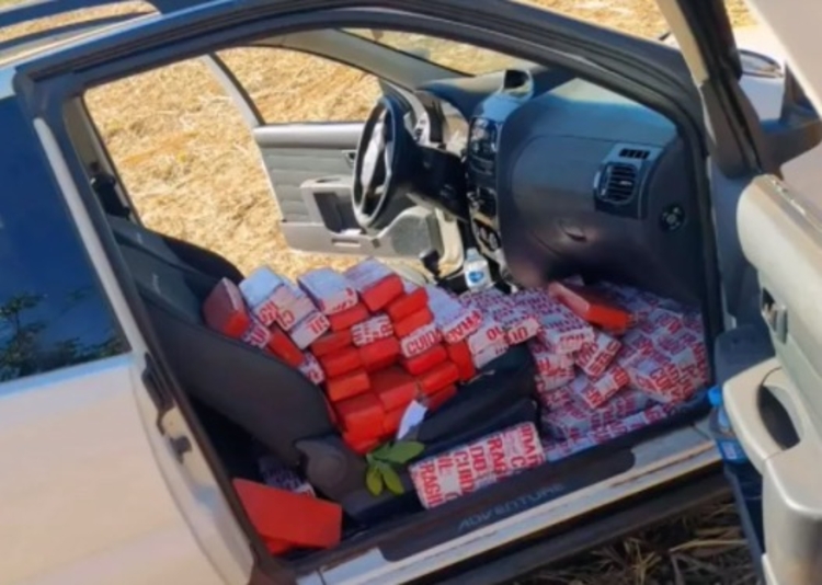Traficante chama a PM após ter carro com drogas roubado