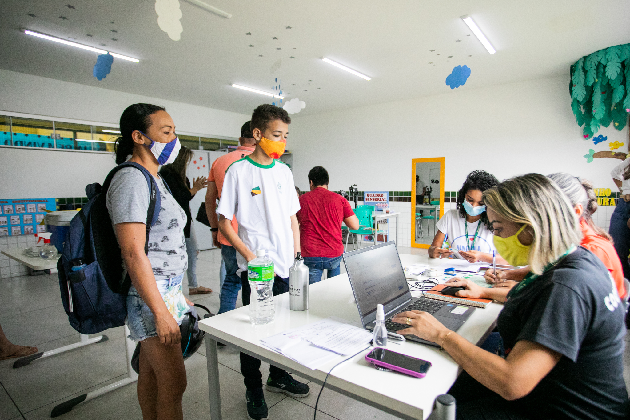 Prefeitura intensifica vacinação contra a covid-19 nas escolas