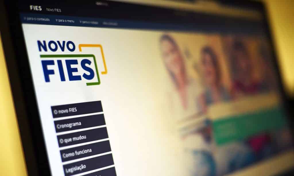Governo publica MP que permite perdoar até 92% da dívida do Fies