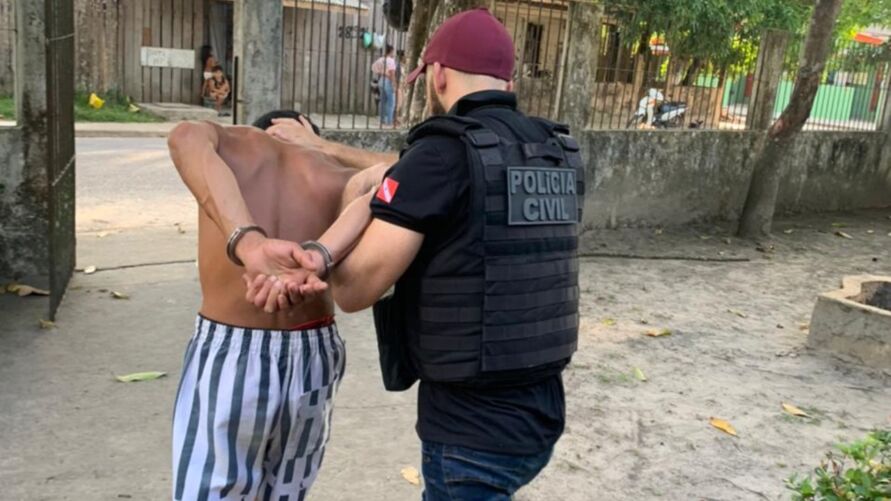 Homem tenta matar irmã após ela dizer que quer ser policial