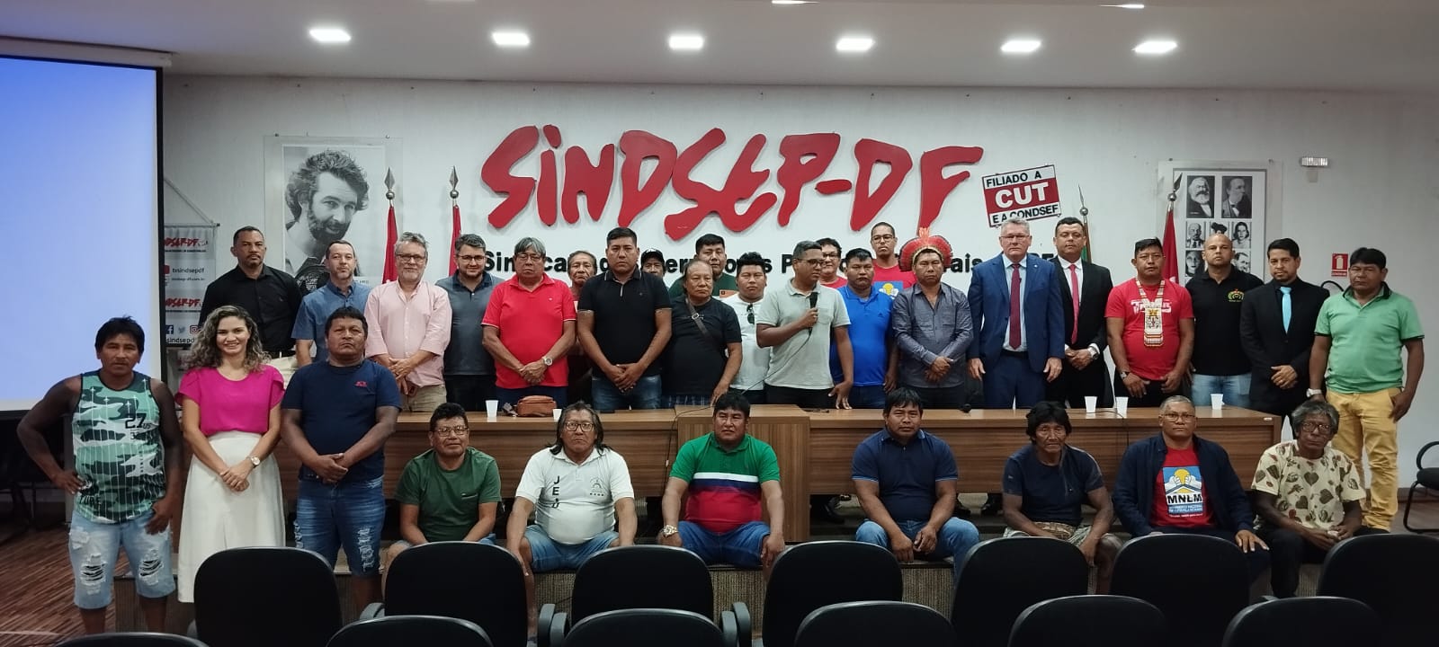 Prefeitura de Parauapebas procura soluções sobre habitação popular para indígenas em Brasília