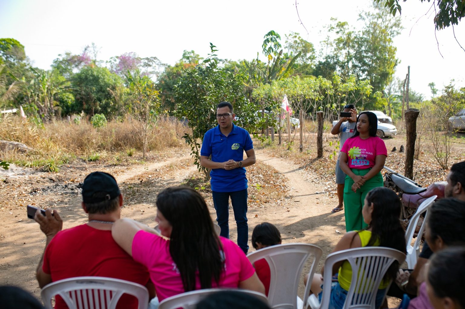Rafael Ribeiro se reune com moradores da Vila Santo Antônio, na VS-17