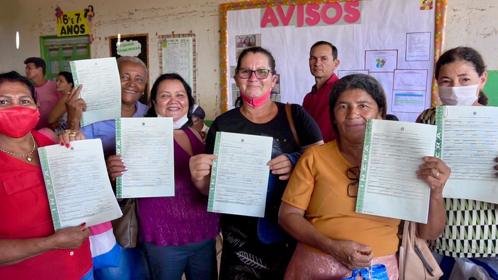 Prefeitura faz mutirão para entrega de títulos definitivos na zona rural