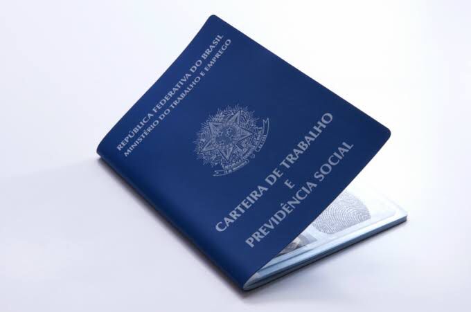 Nova reforma trabalhista pode tirar férias, FGTS e 13°