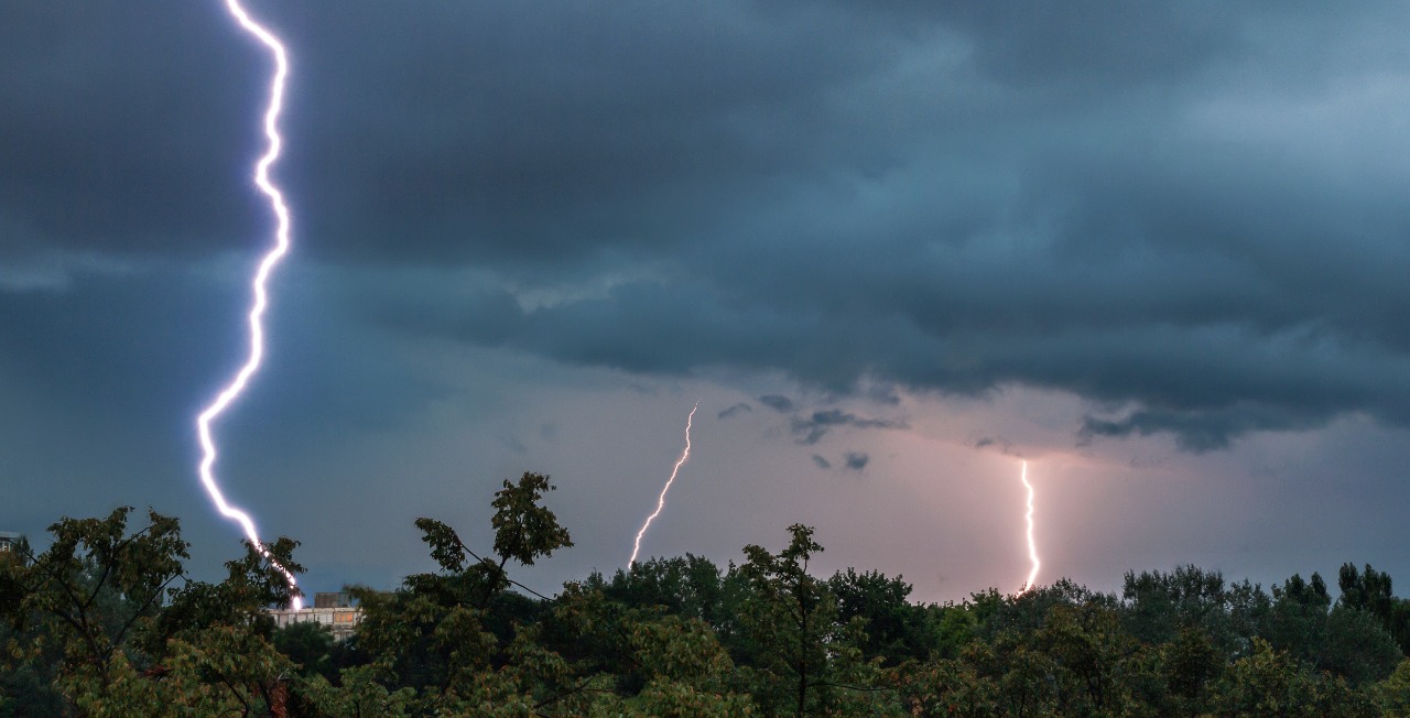Inverno amazônico acende alerta para segurança com a rede elétrica