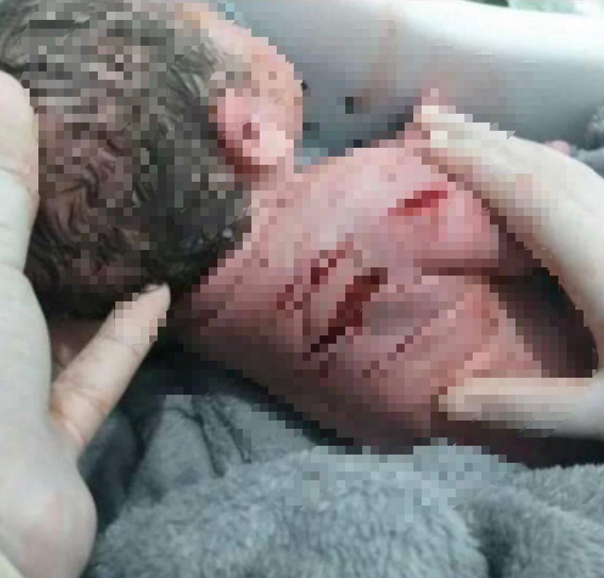Mulher mata bebê por desaprovação da família e medo de não conseguir criar o filho