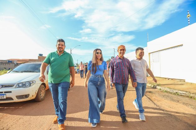Prefeita de Canaã dos Carajás visita bairro Park Carajás, próximo a receber urbanização