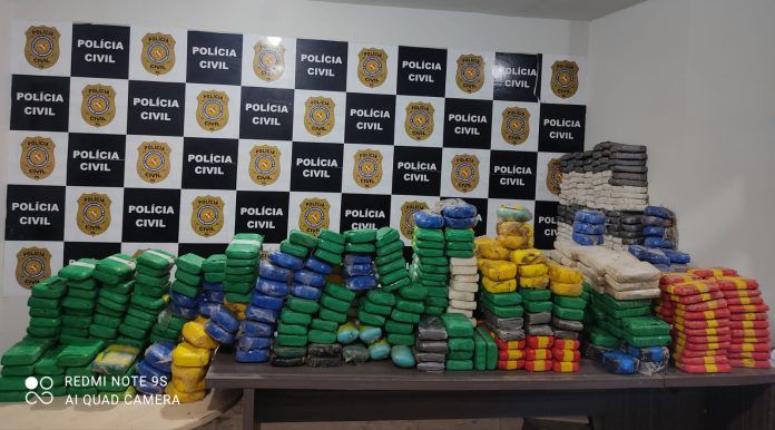 Polícia Civil apreende 834 quilos de droga escondidas em rio no Pará