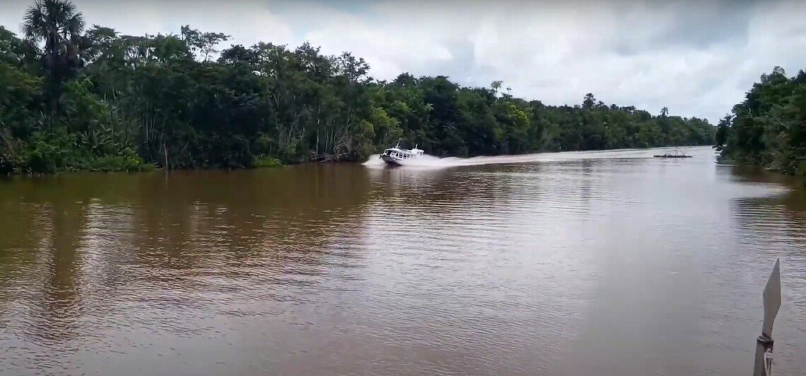 Um comandante de lancha é preso por superlotação no Marajó