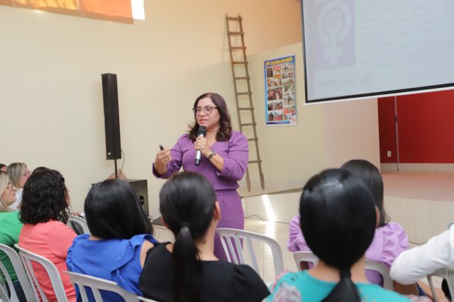 Canaã dos Carajás: Campanha Agosto Lilás e Jornada Pedagógica promovem palestra para o combate à violência contra mulheres e jovens