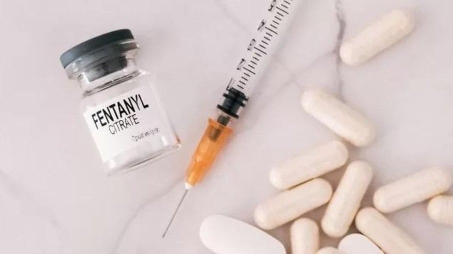 Criança morre após contaminação por Fentanil em creche nos Estados Unidos