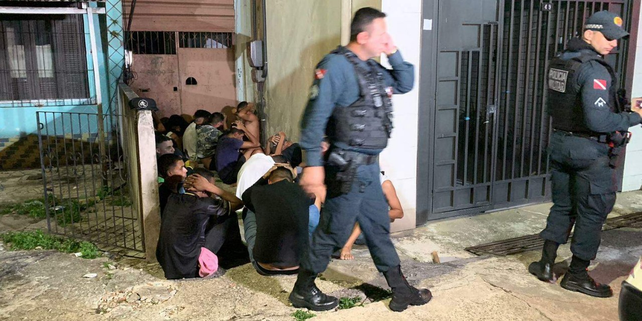 Supostos membros de torcidas organizadas são detidos durante briga generalizada, em Belém