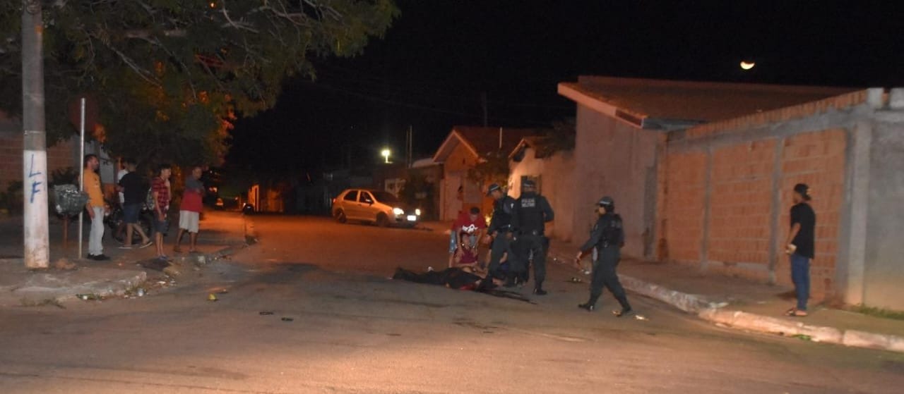Policial é assassinado em briga de bar e mulher é baleada, em Marabá