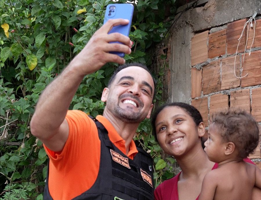 Aurélio Goiano faz caminhadas nos bairros Maranhão e Vila Rica e ouve demandas da população