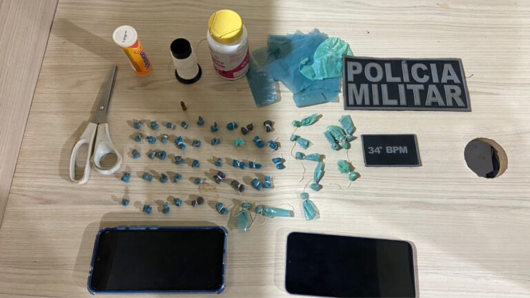 Mãe e filho são detidos por tráfico de drogas