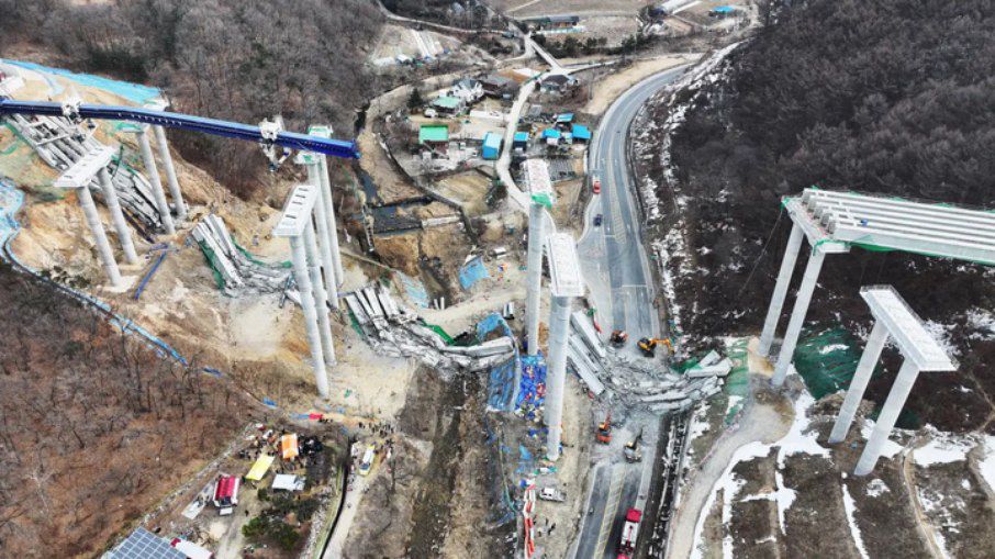 Desabamento de ponte na Coreia do Sul deixa 4 mortos