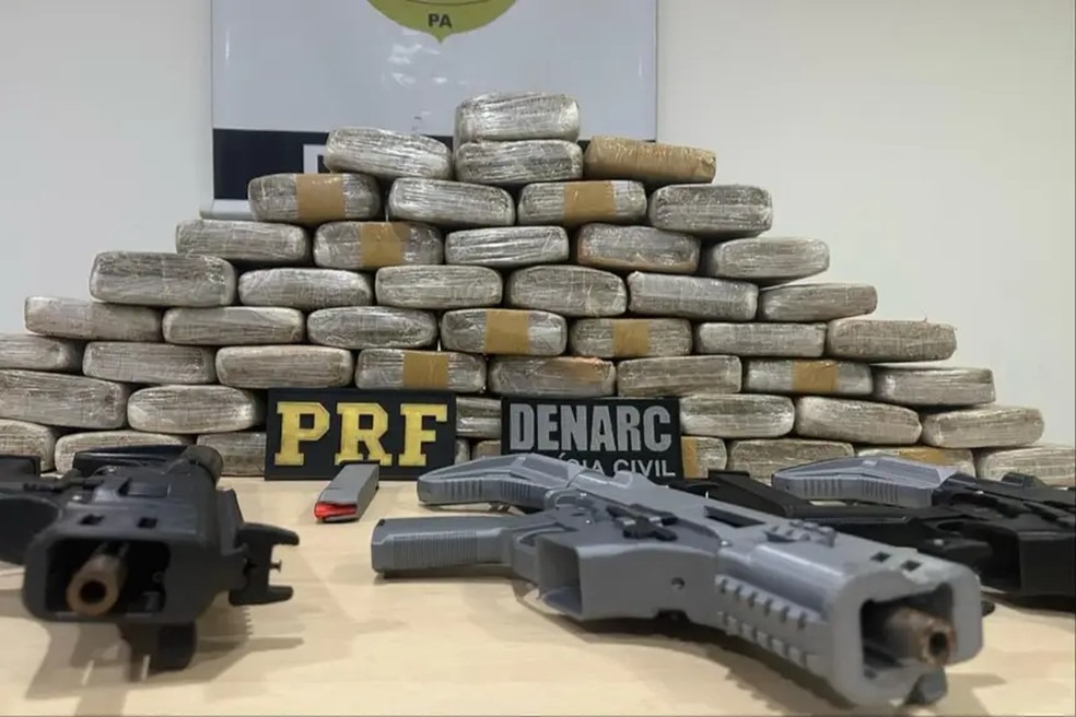 Em Belém, mais de 50 quilos de drogas e três fuzis são apreendidos em operação